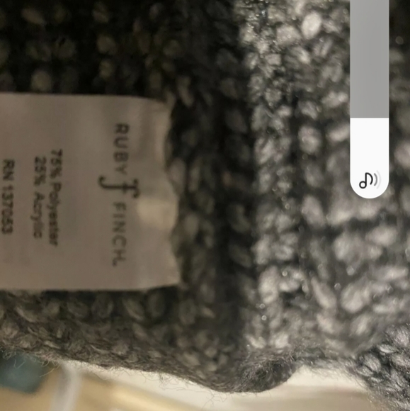 RUBY FINCH SHAKER SWEATER WOMEN'S Large in Medium Gray and Heather's purple. - Picture 4 of 7